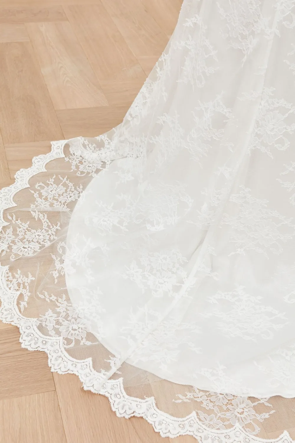 Outlet Adriana wedding dress Dresses