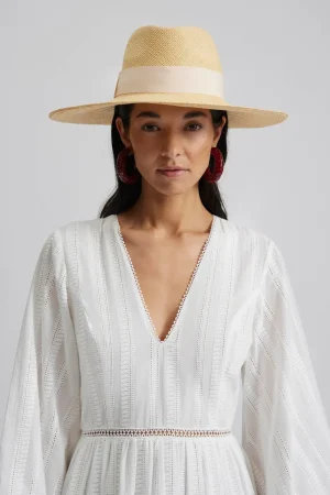Store Christy hat Accessories