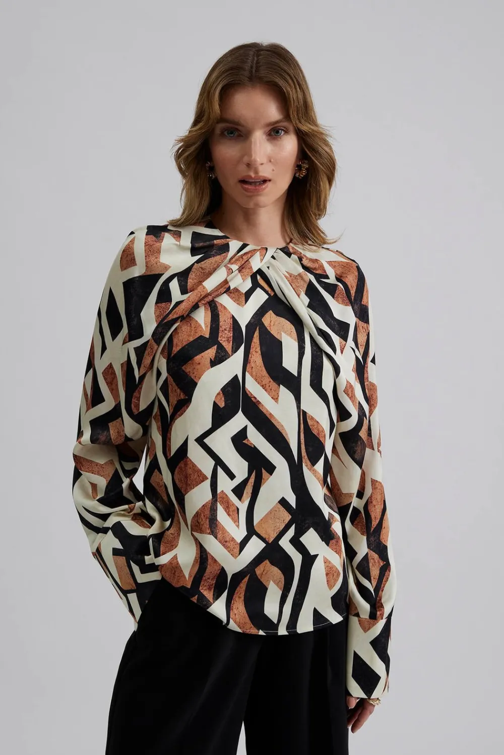 Hot Evie blouse Tops