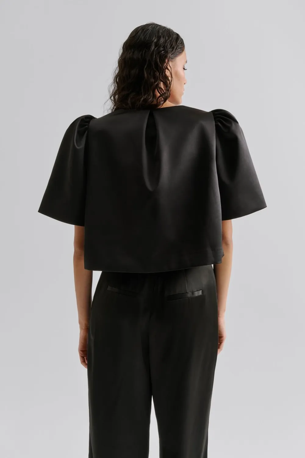 Discount Serena blouse Tops