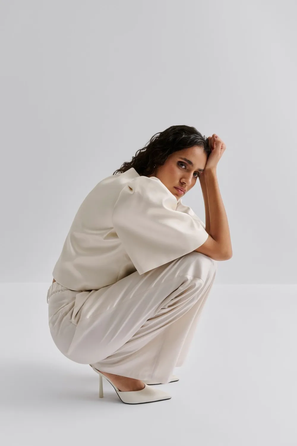 Shop Serena blouse Tops